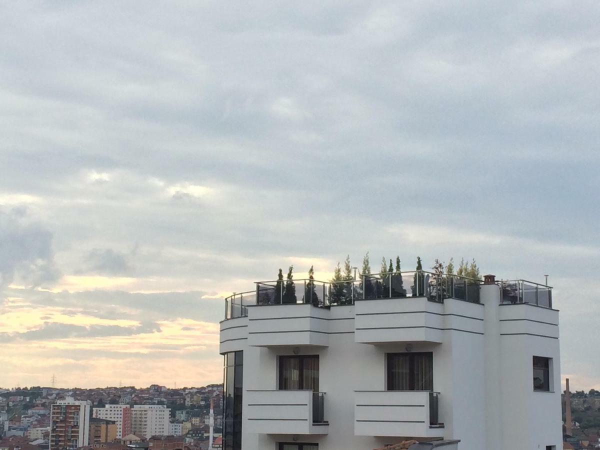 Bentley Apartments Pristina Exterior photo